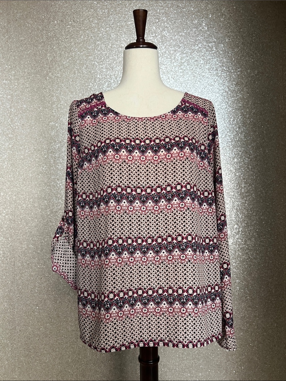 Relaxed Scoop-Neck Tunic in Pink Geo Print top
